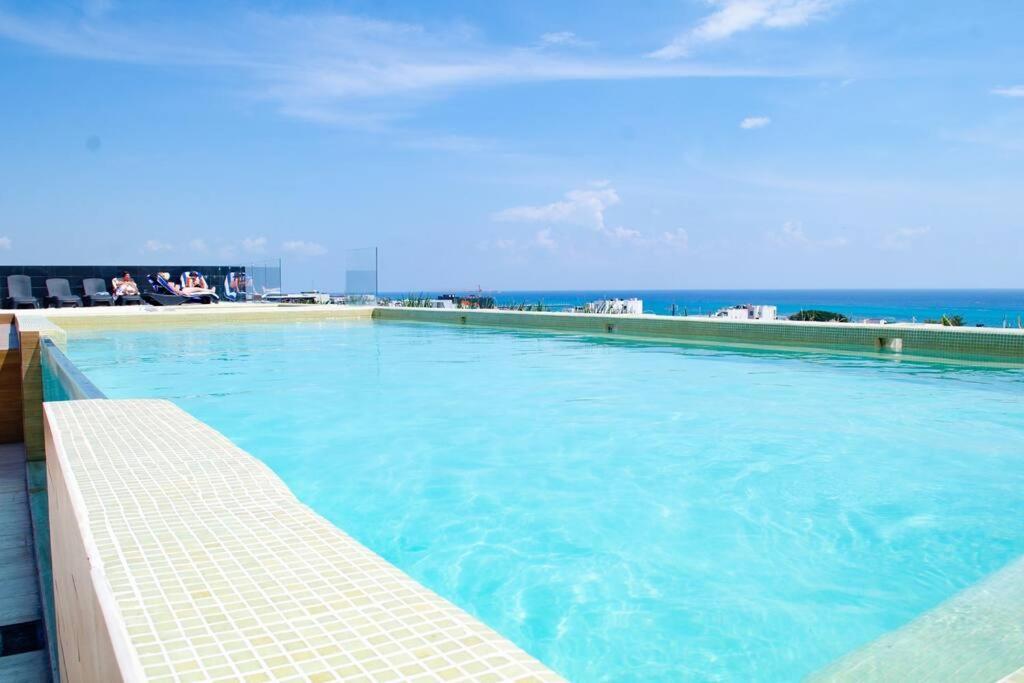 Comfortable W/ Views Rooftop Pool & Gym - 319 Musa *