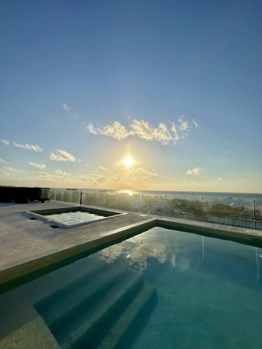 Comfortable W/ Views Rooftop Pool & Gym - 319 Musa *