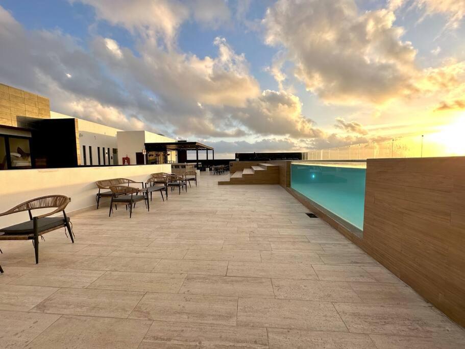 Comfortable W/ Views Rooftop Pool & Gym - 319 Musa *